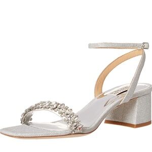 Badgley Mischka Harlow Heeled Ankle Strap Sandal in Silver (Size 8)